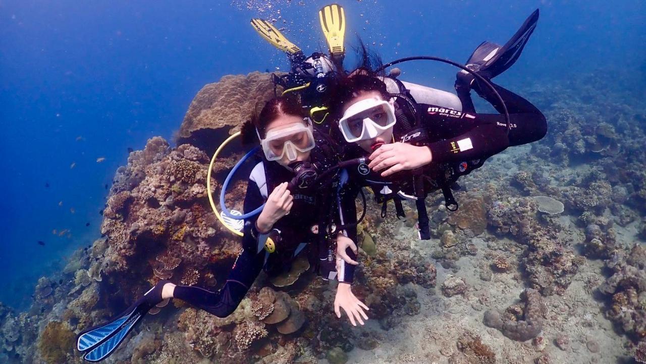 Pamanilao And Padoy'S Dive Camp Hotel Batangas Luaran gambar