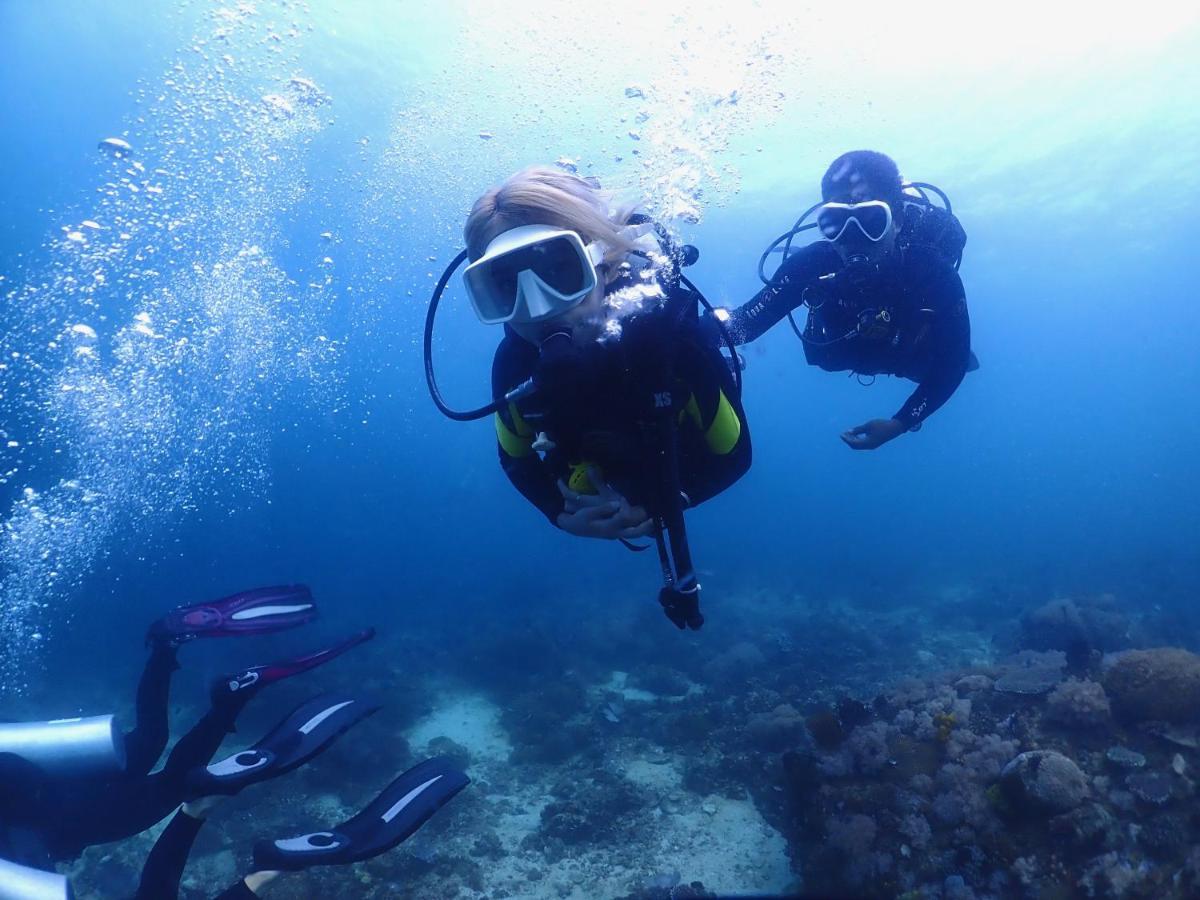 Pamanilao And Padoy'S Dive Camp Hotel Batangas Luaran gambar